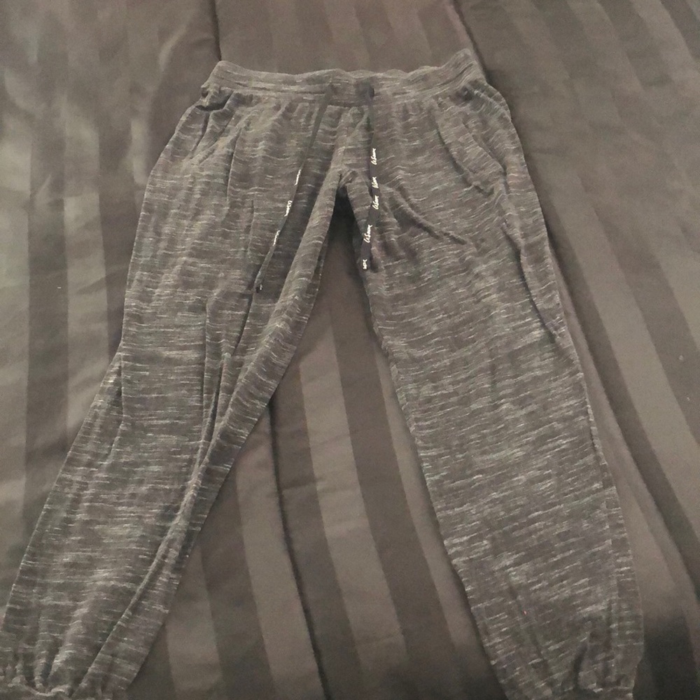 La senza gray and black sweat pants